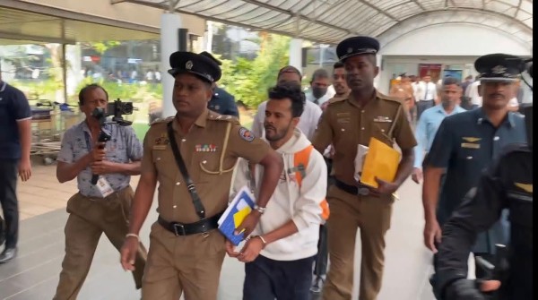 பொடி லெசி காலி குற்றப்புலனாய்வு பிரிவிடம் ஒப்படைப்பு 